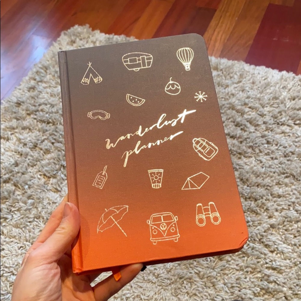 Wanderlust planner and journal for travels - Picture 1 of 13